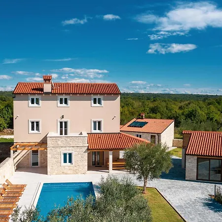 Kata Villa