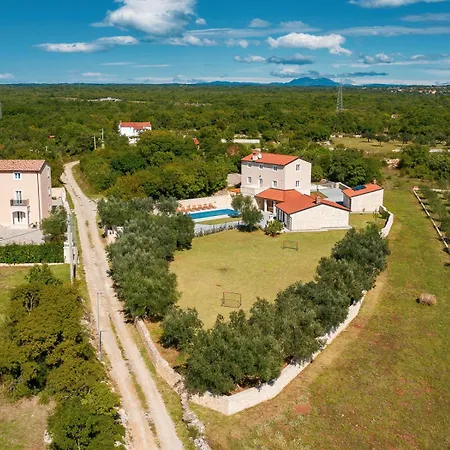 Kata Villa Gajana